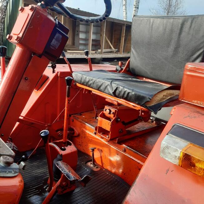 Ciągnik rolniczy Władimirec T 25 wladimirec