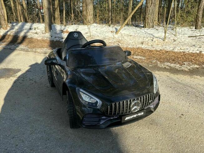 Mercedes Benz GT na akumulator dla dzieci – nowy