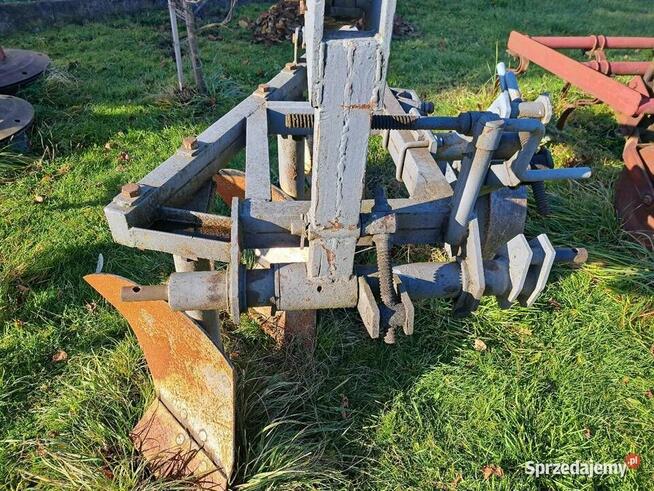 Pług 3 skibowy
