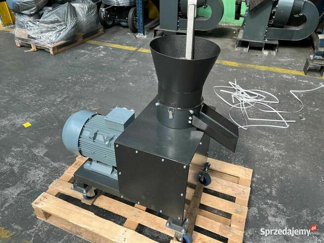 Peleciarka do pelletu PLT-200 z ruchomymi rolkami 5.5 kW