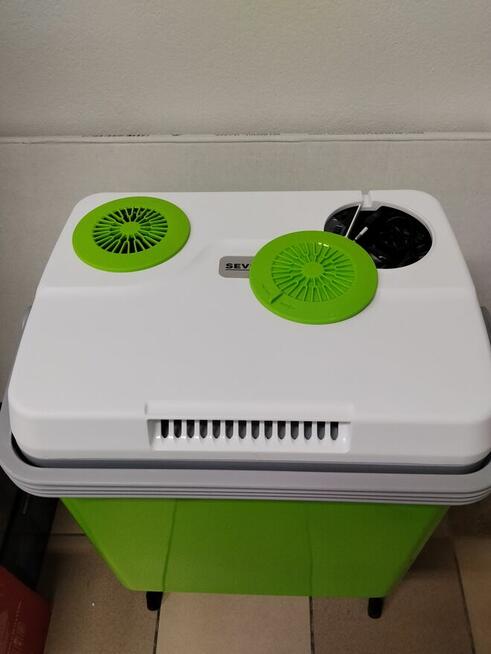 SEVERIN Lodówka Turystyczna Samochodowa 25L