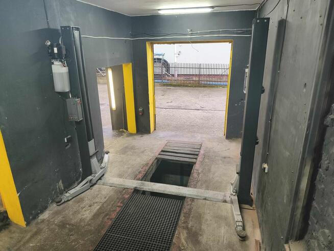 Wynajmę garaże pod działalność lub magazyn