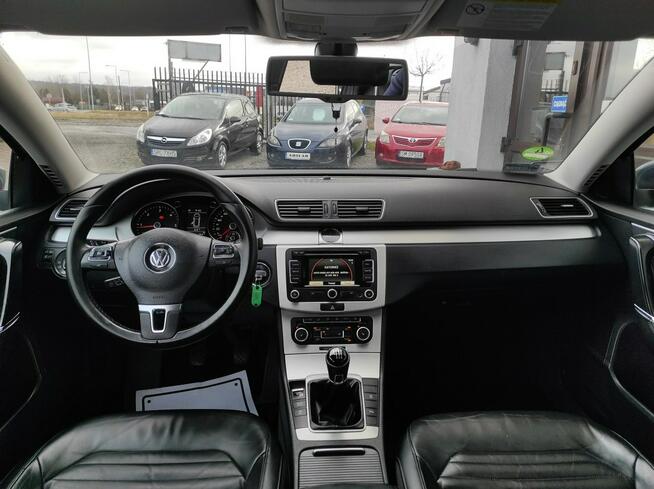 Volkswagen Passat klimatronik, Nawigacja, Podg. szyba, Skóra, Parktronik, 6-bieg, zareje