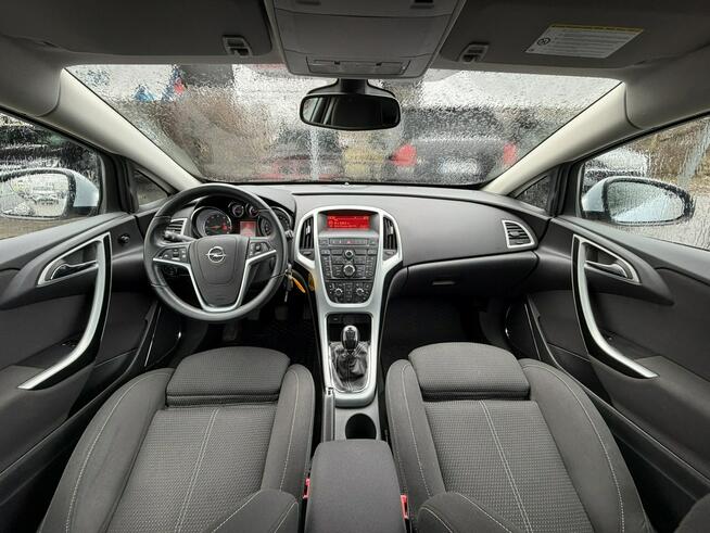 Opel Astra GTC, PDC 2x, Podgrz. fotele, Ele szyby, Ele lusterka, 2 kpl. kół