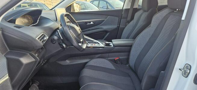 Peugeot 3008 Bezwypadkowy BlueHDi 130 Acitve Pack