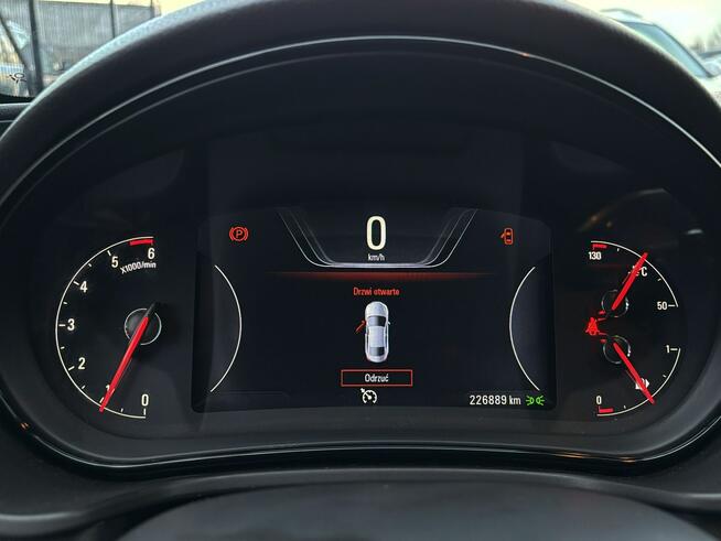 Insignia 2.0 CDTI 140km COSMO asist VIRTUAL bixenon NAVI serwis 2015