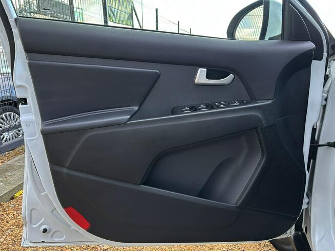 Kia Sportage 1.6 GDI 135km KAMERA hak NAVI asystent SERWIS 2015