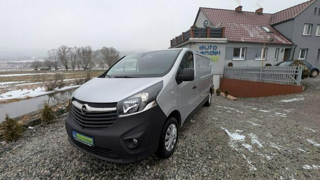 Opel Vivaro Long