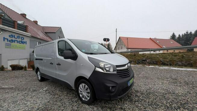 Opel Vivaro Long