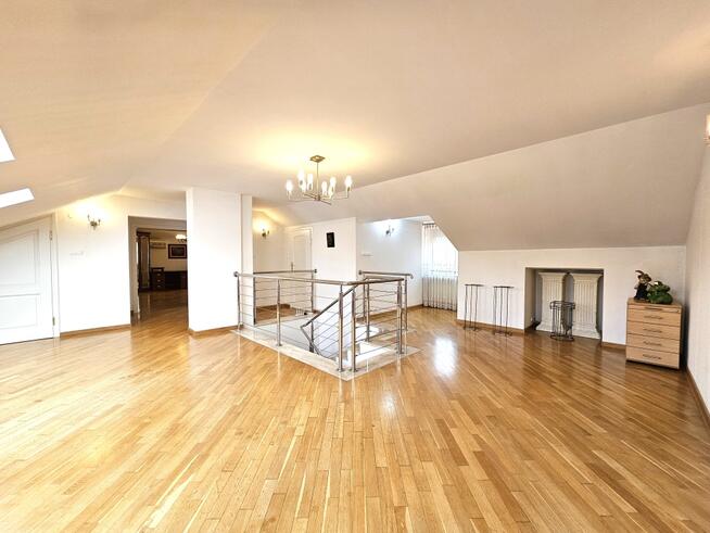 Elegancki dom wolnostojący 250 m2 / Wysoki standard / Zamiana na mieszkania