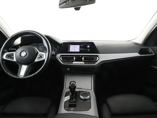 320d MHEV xDrive Advantage Navi ACC HUD Grzane Sporty Kamera PDC LED