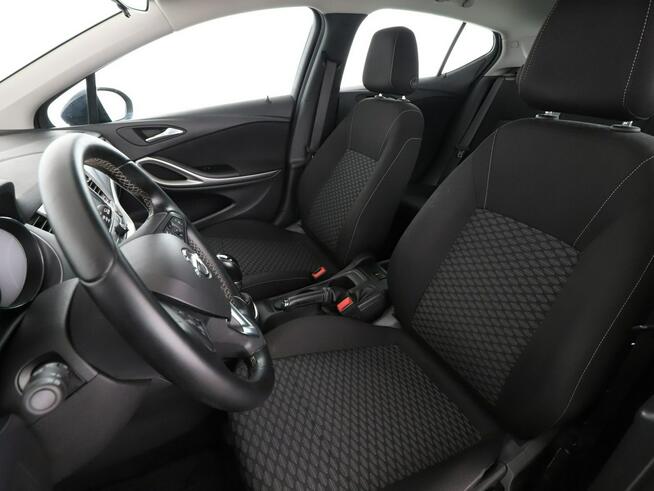 Opel Astra navi klimatyzacja multifunkcja czujniki parkowania