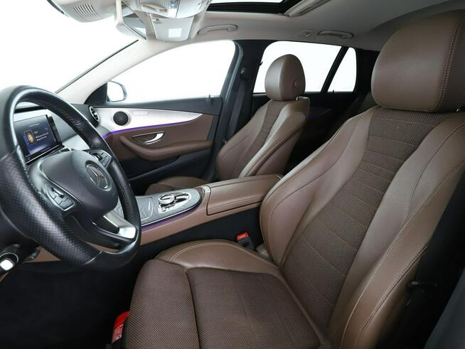 Mercedes E 250 Avantgarde E250 kamera navi automat grzane fotele tempomat