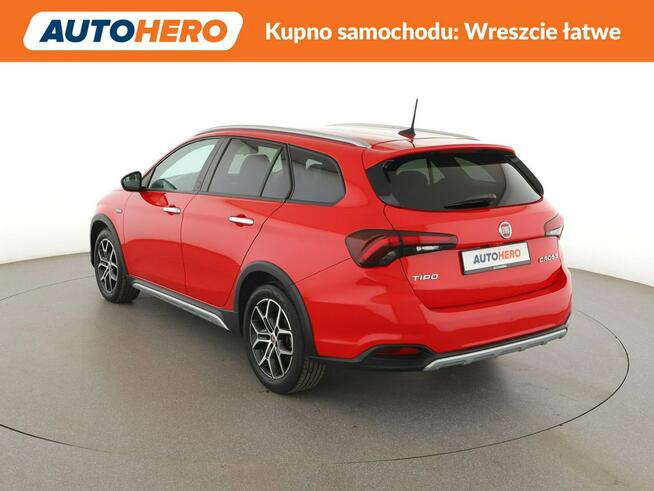 Fiat Tipo Cross kamera tempomat klima-auto. LED