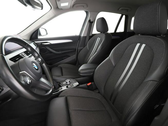 BMW X1 4x4 automat PHEV full LED sportowe fotele navi półskóra grzane fotele