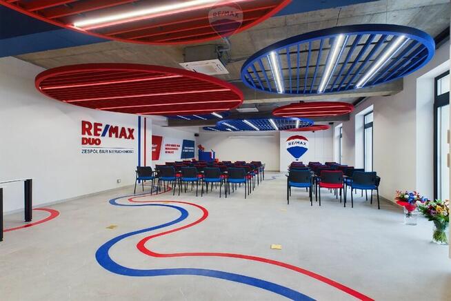 Lokal biurowy z antresolą przy ul. Szaflarskiej