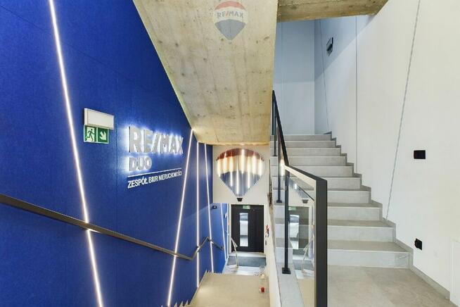 Lokal biurowy z antresolą przy ul. Szaflarskiej