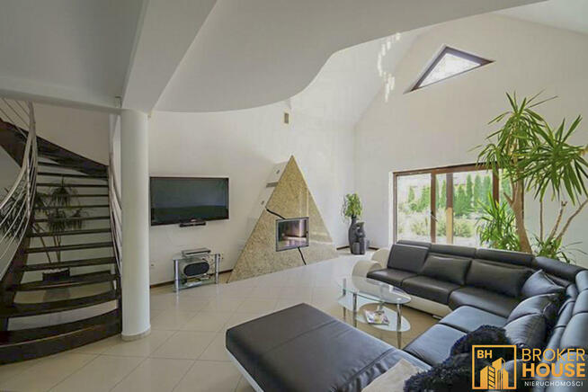 Dom Opole Czarnowąsy, Władysława Raginisa