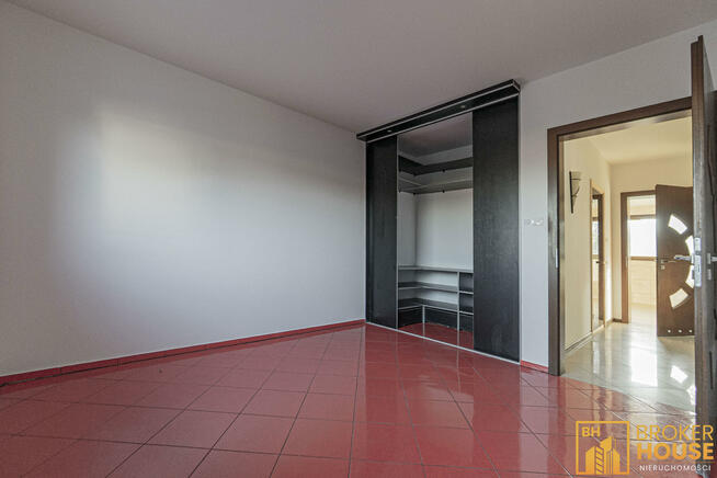 Dom Opole Czarnowąsy, Władysława Raginisa