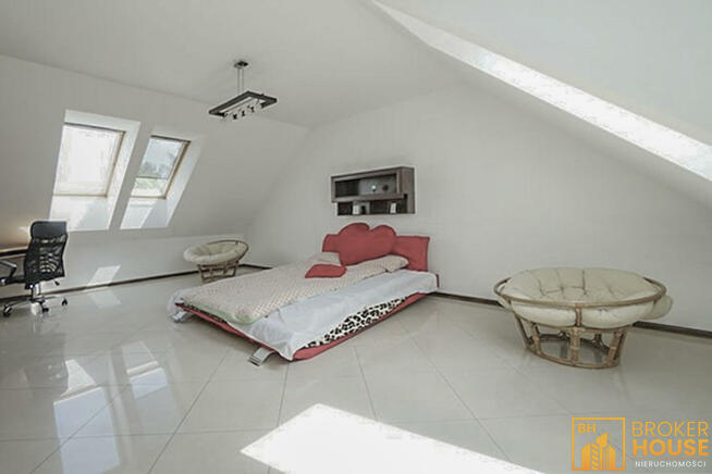 Dom Opole Czarnowąsy, Władysława Raginisa