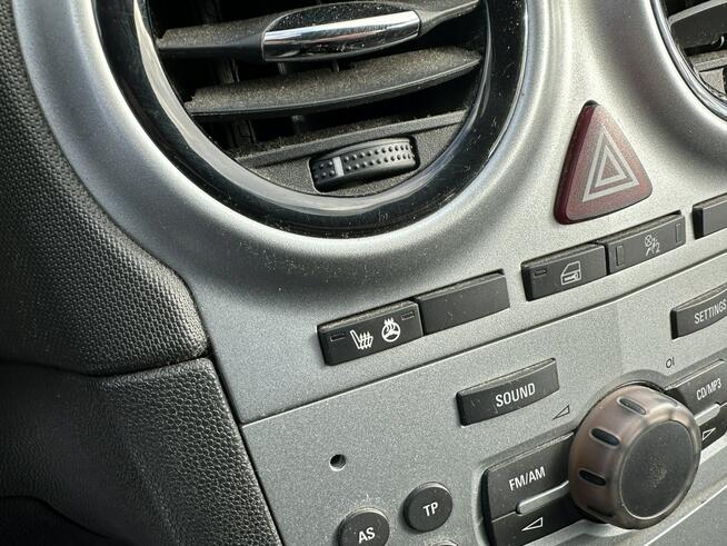 Opel Corsa Wersja limitowana na 150 lat Opla, drugie koła na alu, podg kierownica