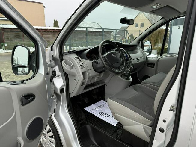 Opel Vivaro *super stan*doinwestowany*klima*z Niemiec*
