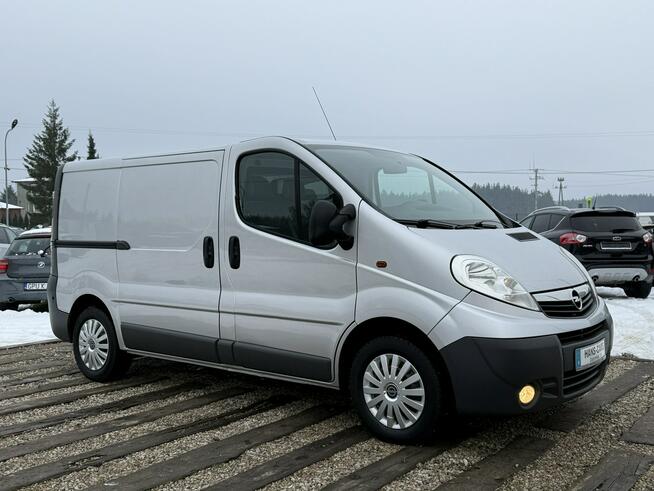 Opel Vivaro *super stan*doinwestowany*klima*z Niemiec*