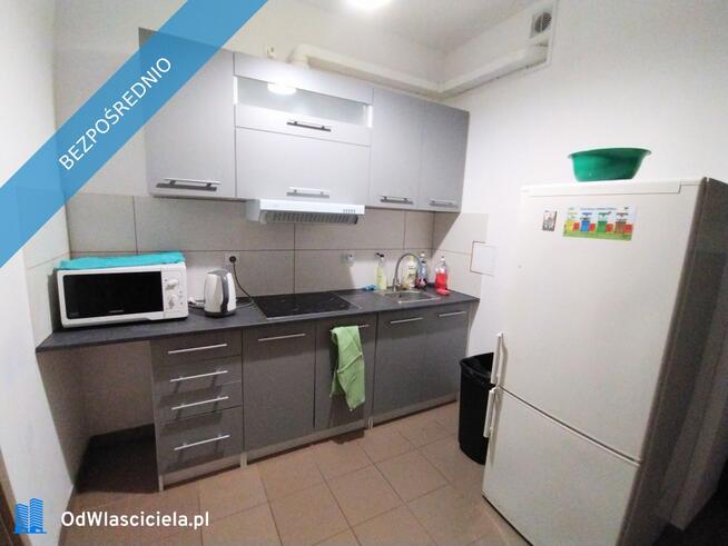 Kwadratowy pokój 2 min. spacerem do metra Bemowo