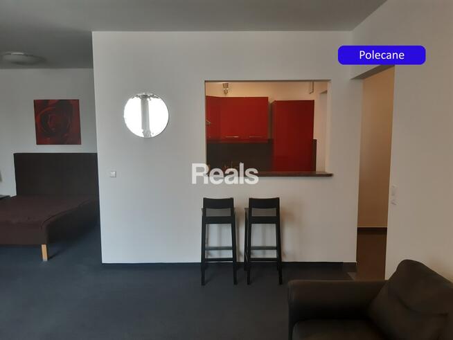 PRZY METRZE ŚWIĘTOKRZYSKA!