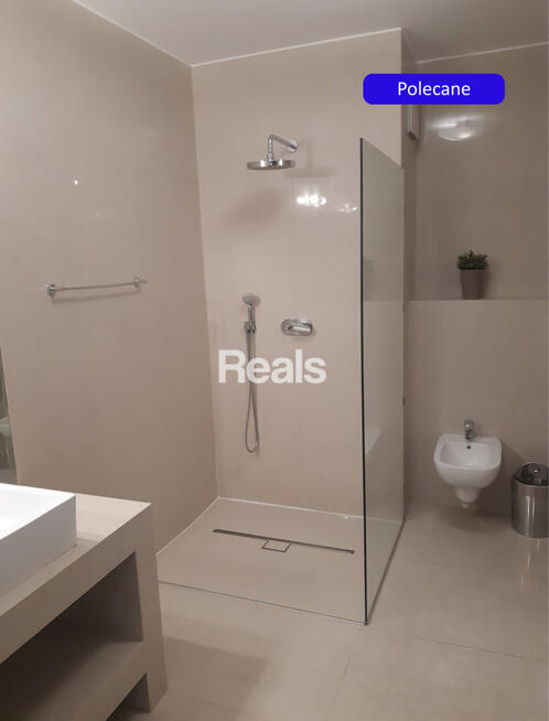 PRZY METRZE ŚWIĘTOKRZYSKA!