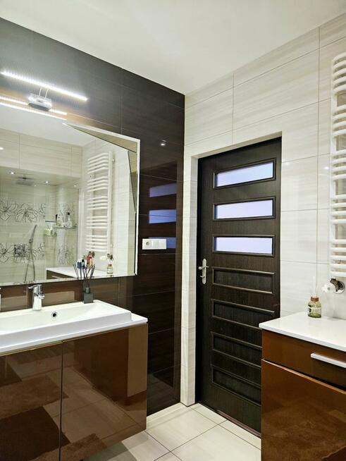 Dom Aleksandrów Łódzki, Przejazd