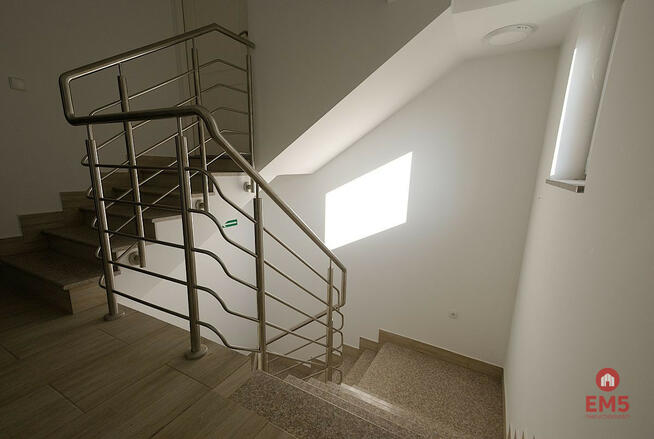 Dom Białystok Słoneczny Stok, Stroma