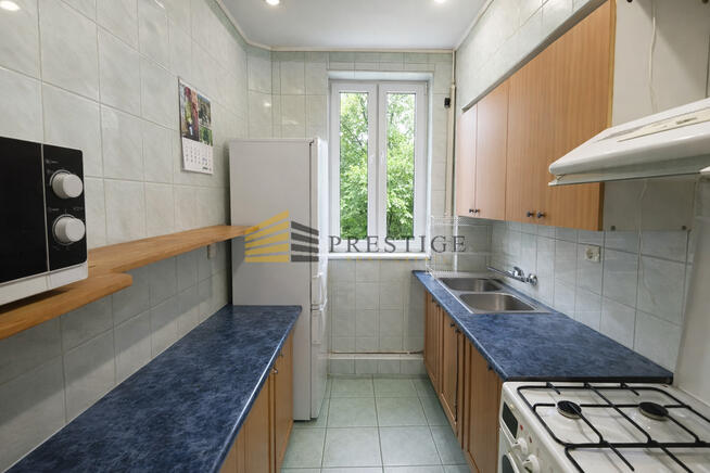 Mieszkanie do remontu na Pradze Płd + piwnica 25m2