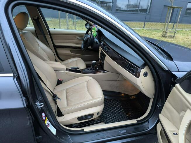 BMW 325 E90 2005r Automat FILM Klima Grzane Fotele Tempomat Alu