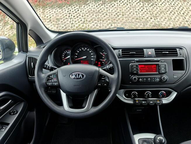 Kia Rio niski przebieg stan bdb Zarejestrowany klima gotowy