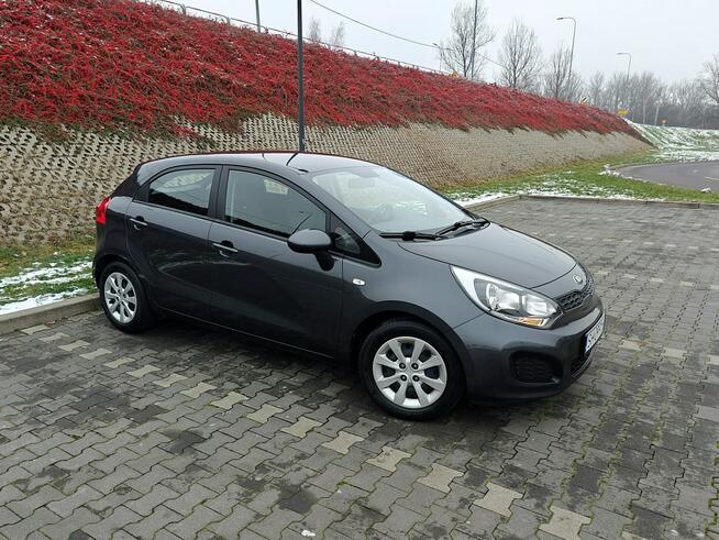 Kia Rio niski przebieg stan bdb Zarejestrowany klima gotowy