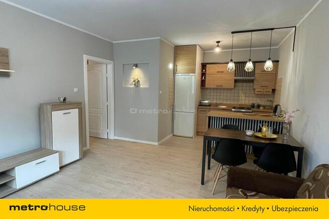 2 pokoje, taras, po remoncie, dostępne od zaraz.