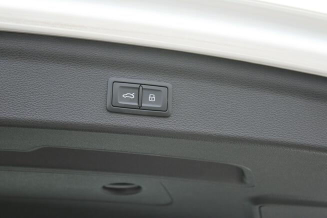 Audi Q3 VIRTUALN netto 87 723 PLN Gwarancja Salon Polska G.Fotele