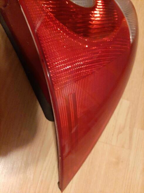Prawa lampa tylna do Ford Mondeo MK3 Sedan