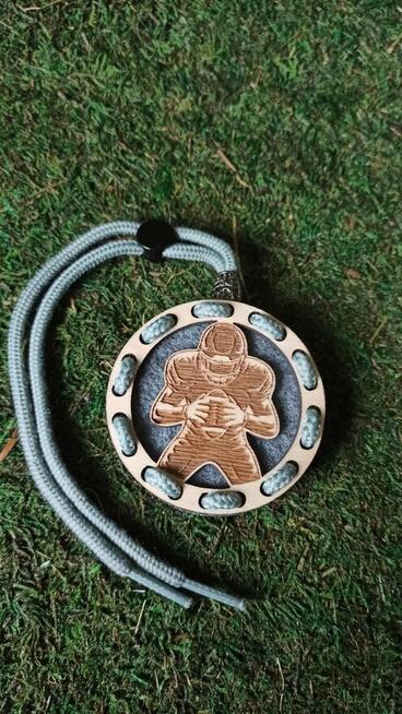 Wielorazowy Zapach Samochodowy – drewniana zawieszka