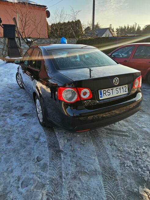 Volkswagen Jetta 2010 | 1.6 TDI | Salon Polska