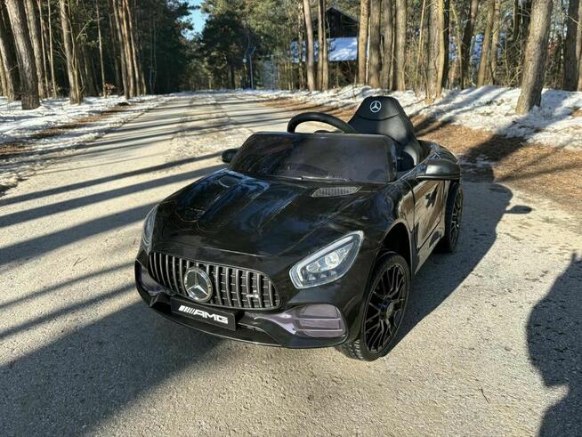 Mercedes Benz GT na akumulator dla dzieci – nowy