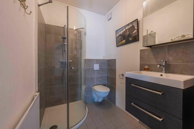 KOMPLEKSIWEREMONTY MIESZKAŃ KUCHNI ŁAZIENEK POKOI SOLIDNIE