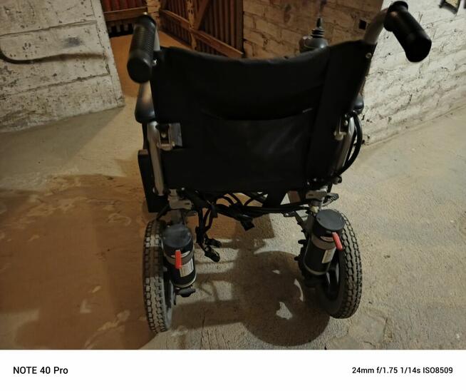 Wózek inwalidzki elektryczny