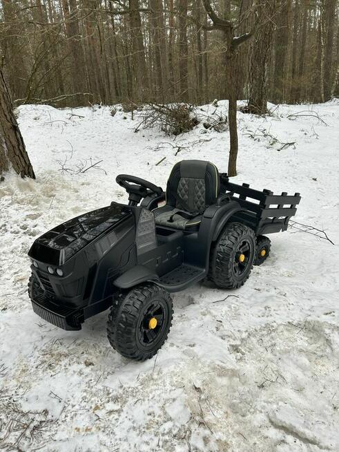 Traktor elektryczny 12V z przyczepą pilot EVA