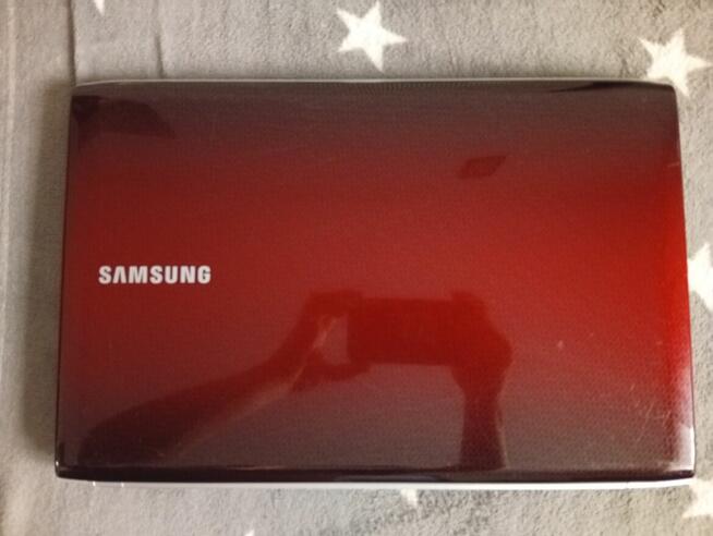 Laptopy MacBook pro, MSI 16y1, Samsung Np-R730