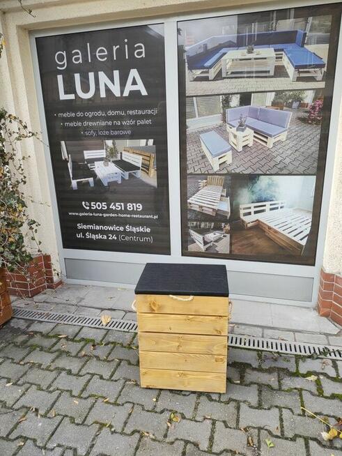 drewniany kosz na pranie