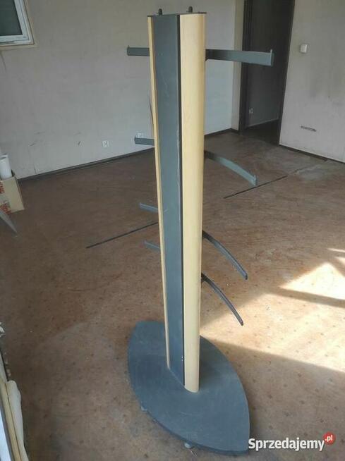 Stojak Wystawowy z Wieszakami 153cm