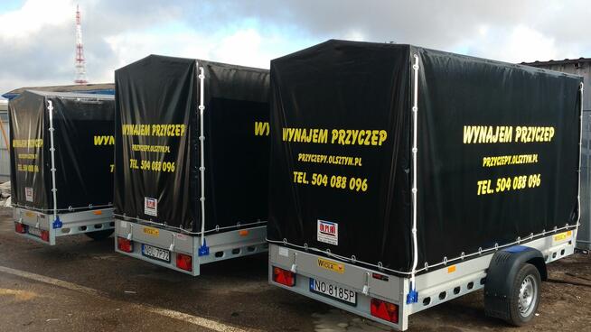 Plandeka z nadrukiem – reklama drukowana UV i malowana