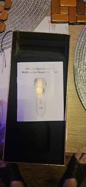 Sprzedam MINI HIFU 2.0 .Do liftingu twarzy i ciala.2 Żele.